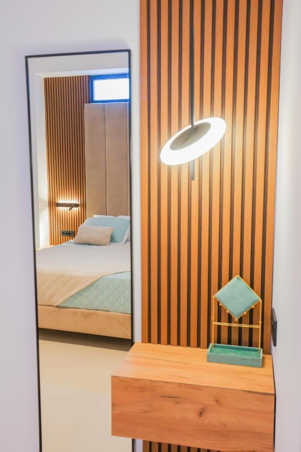 Compass Luxury Villa *