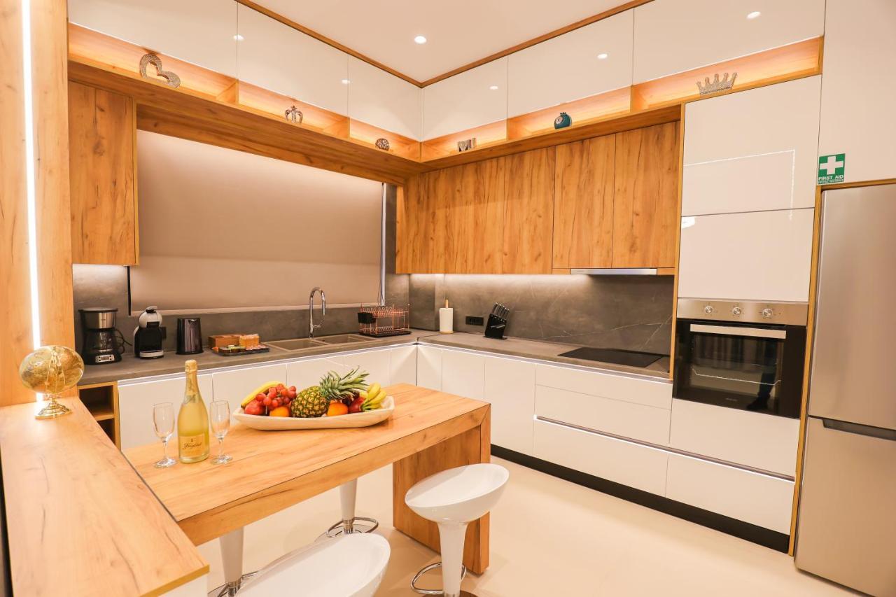 Villaer Compass Luxury *